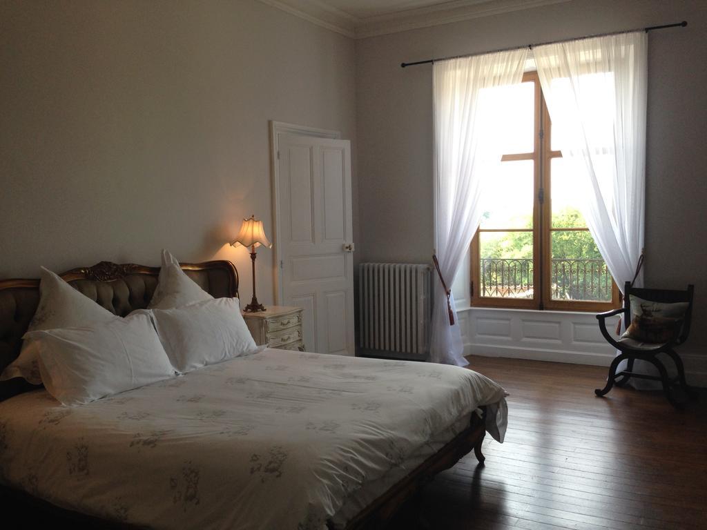 Champdeniers Chateau Pont Jarno B&B المظهر الخارجي الصورة