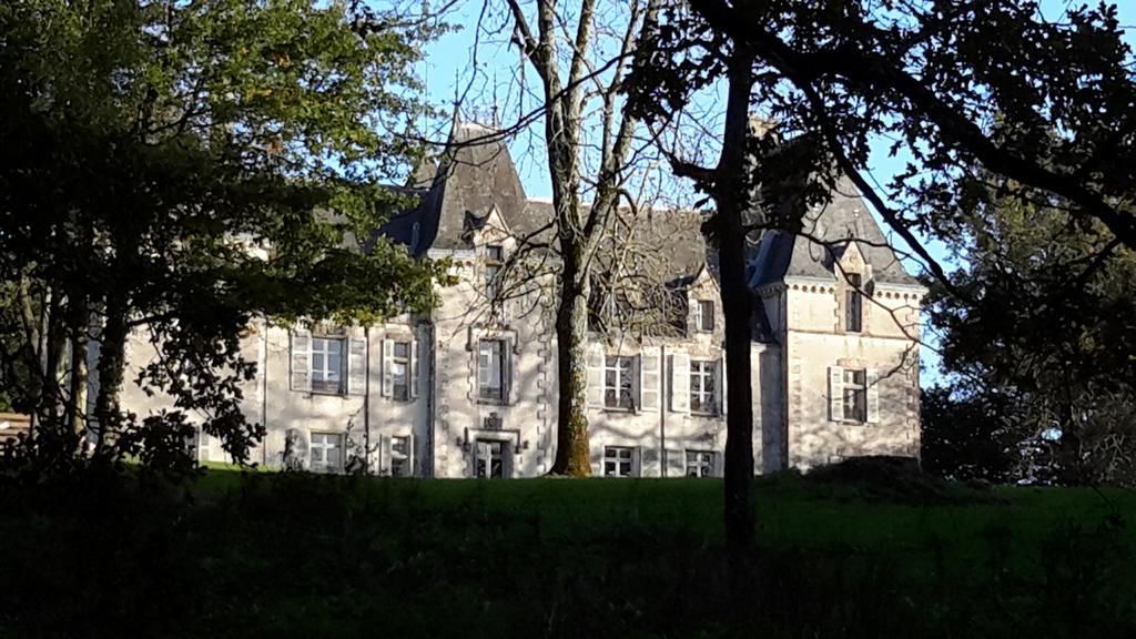 Champdeniers Chateau Pont Jarno B&B المظهر الخارجي الصورة